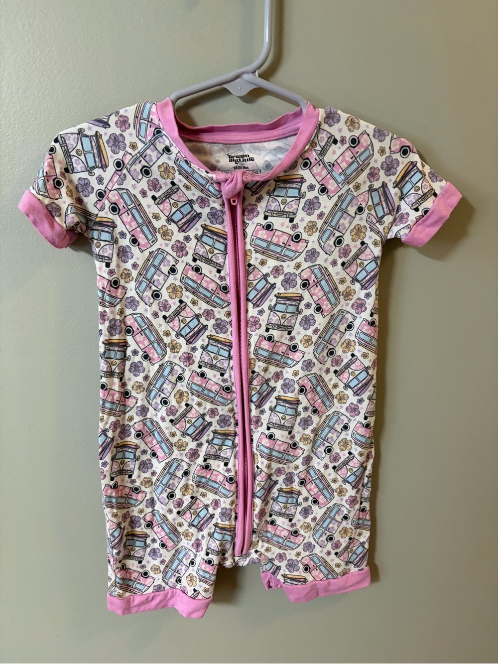Dream big little co vw bus flower power 70s pink shorty size 18-24 months